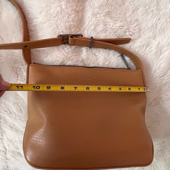 Matt & Nat Vegan Leather Crossbody Bag Personal Destash 🤎 - Picture 5 of 9